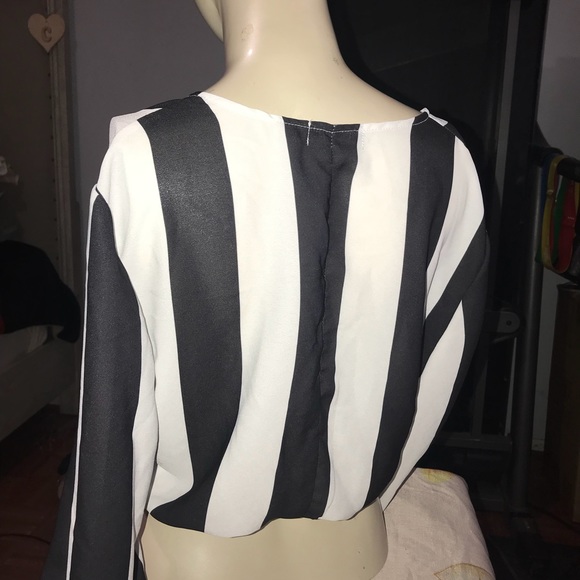 Top - Picture 4 of 4